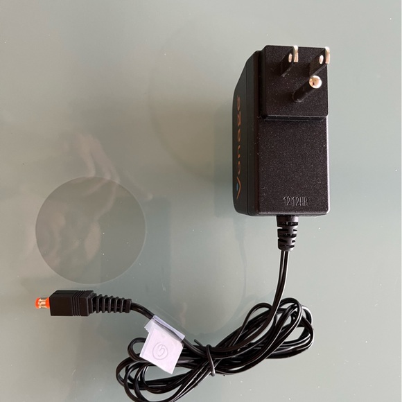 VONAGE DVE SWITCHING ADAPTER DSA-18W-12-US1 120180 POWER SUPPLY 12V 1.5A UL Test - Picture 5 of 7